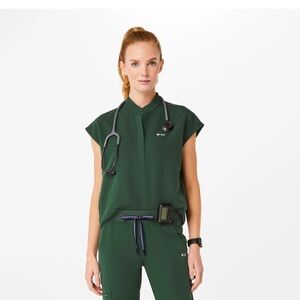 Full set FIGS jogger pants and top
LIMITED EDITION hunter green 
New with tags